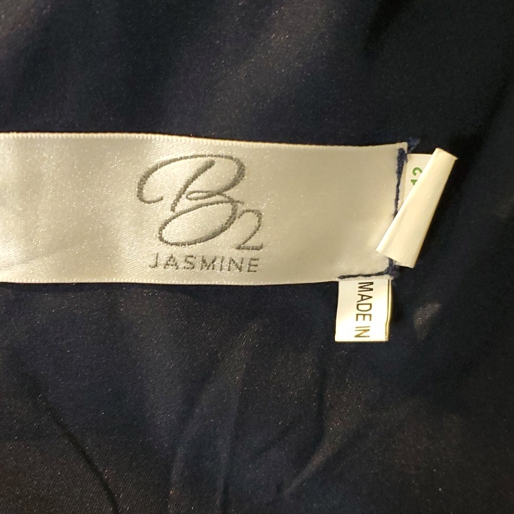 B2 Jasmine Wedding/Prom/Formal Dress - Picture 7 of 10